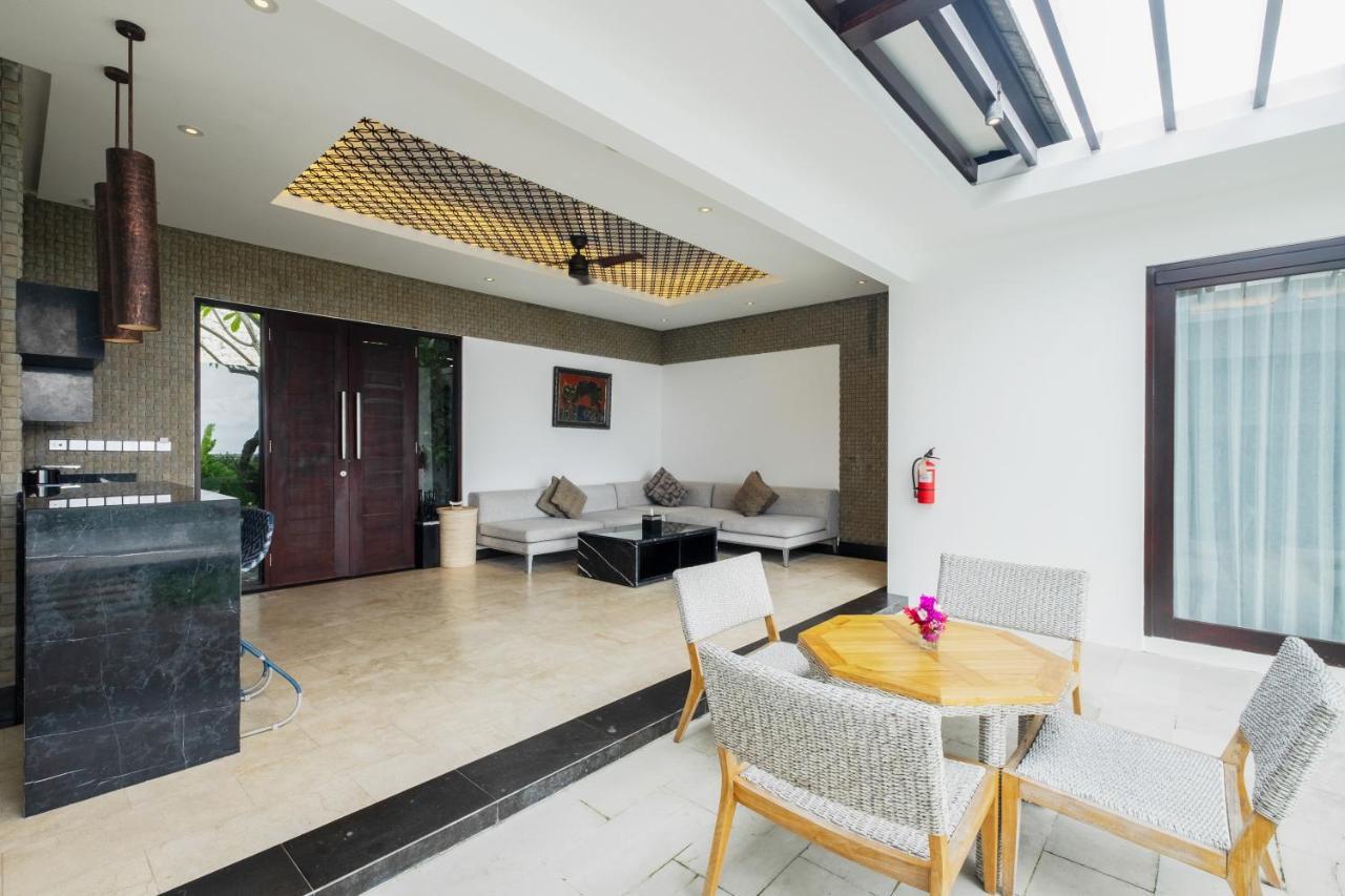 Prasana Villas By Arjani Resorts Улувату Екстер'єр фото